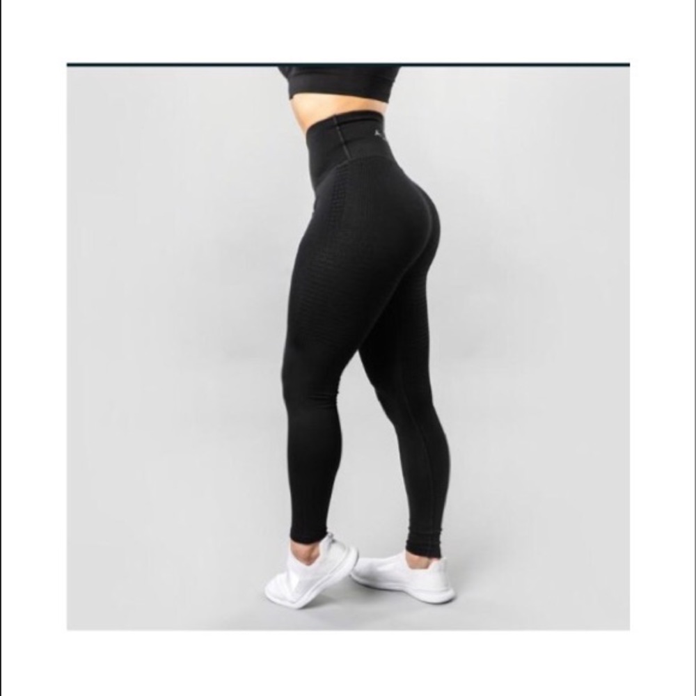 Alphalete Black Halo Leggings